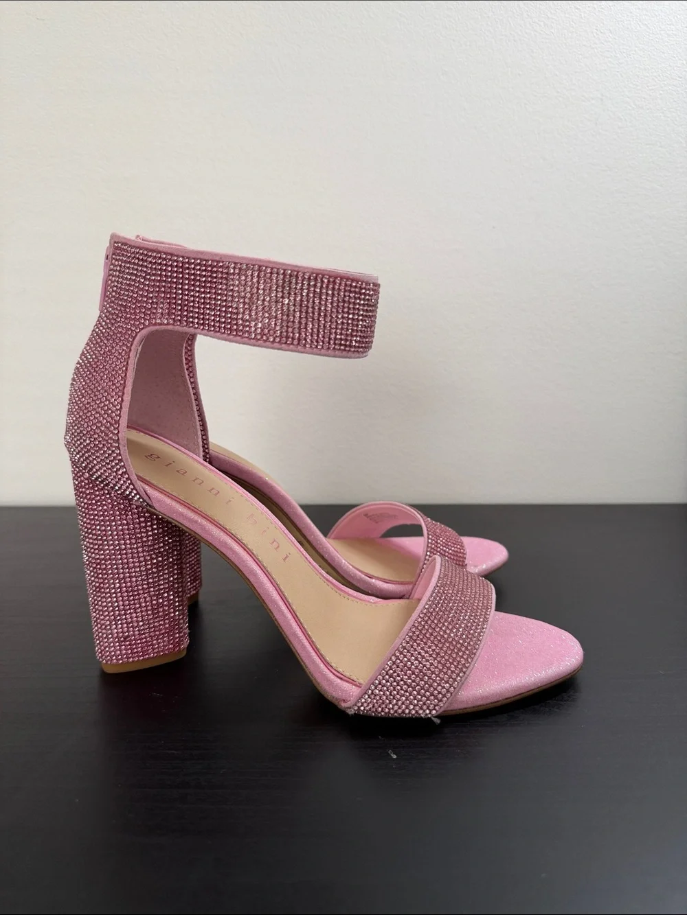 Gianni Bini eye catching